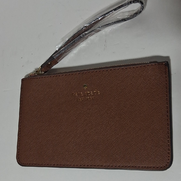 kate spade Handbags - Kate Spade Chocolate Brown Wristlet New